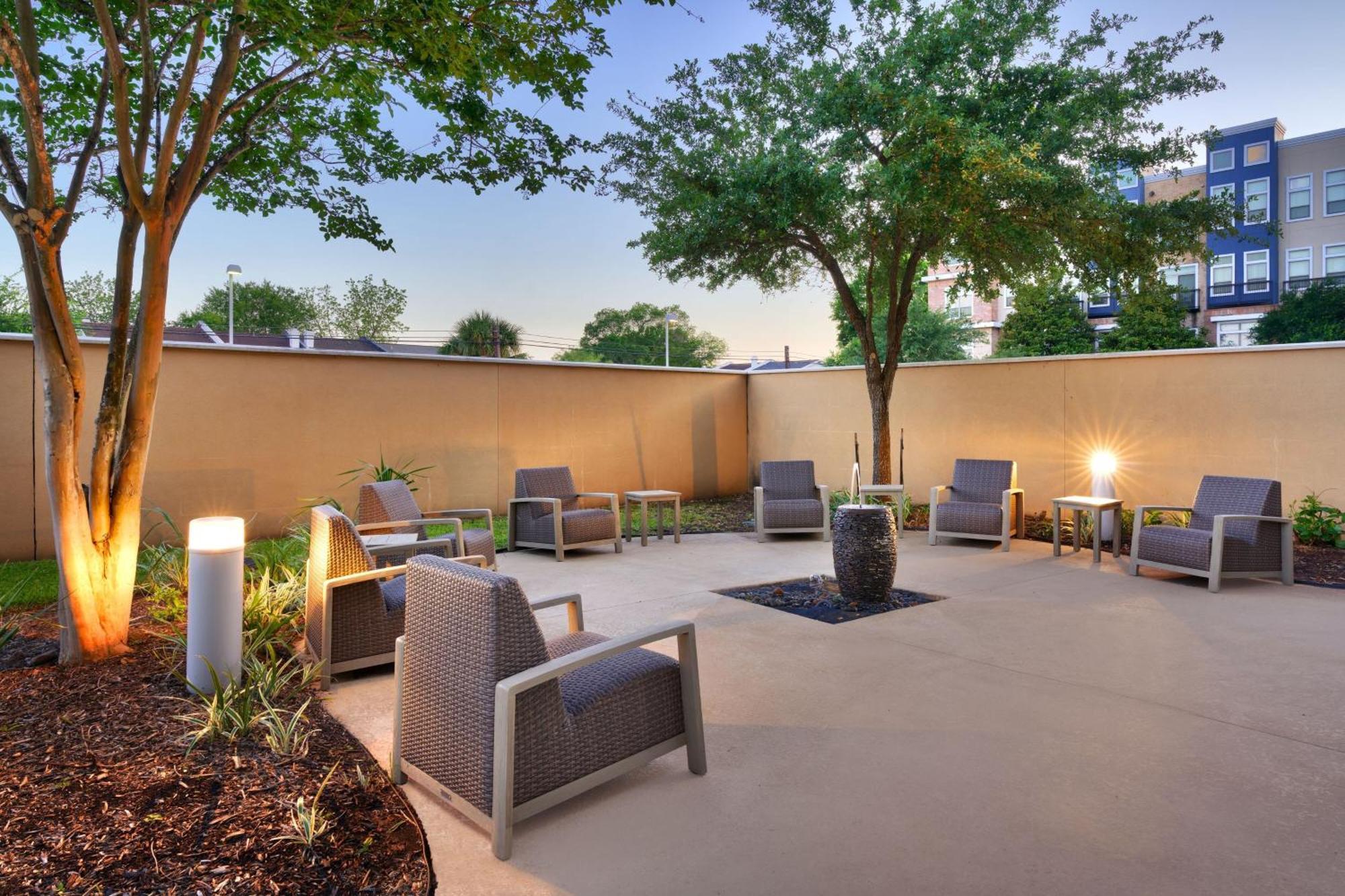 Courtyard By Marriott Houston Nasa Clear Lake Webster Dış mekan fotoğraf